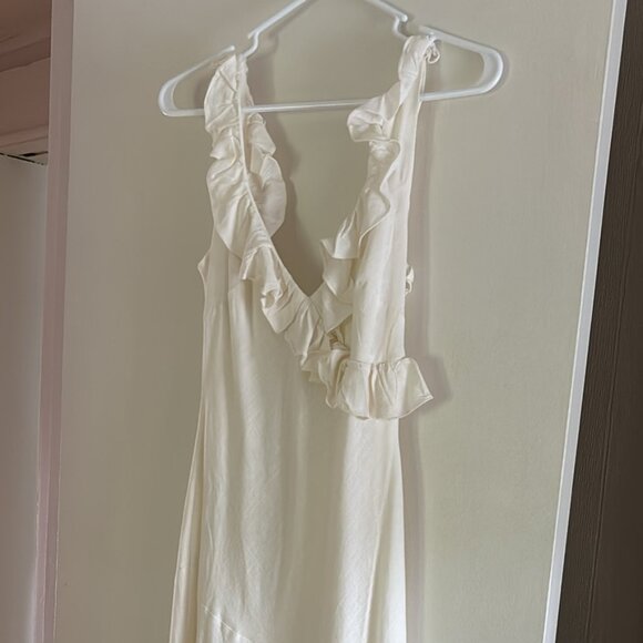 ALBA FRILL TRIM MIDI DRESS WHITE - Picture 2 of 3